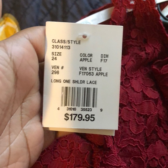 David’s bridal dress. Apple color. Size 24. - Picture 3 of 4